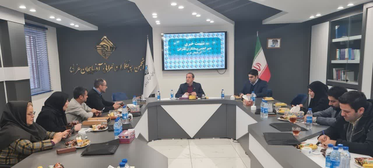 نشست خبری نیک‌مرام، دبیر انجمن پیمانکاران عمرانی آذربایجان‌غربی با اصحاب رسانه